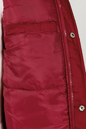 Buzunar interior la piept în partea stângă în detaliu